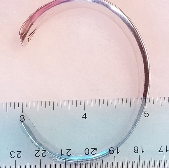 Rare Silpada Sterling Silver Cuff Bracelet - Picture 8 of 15